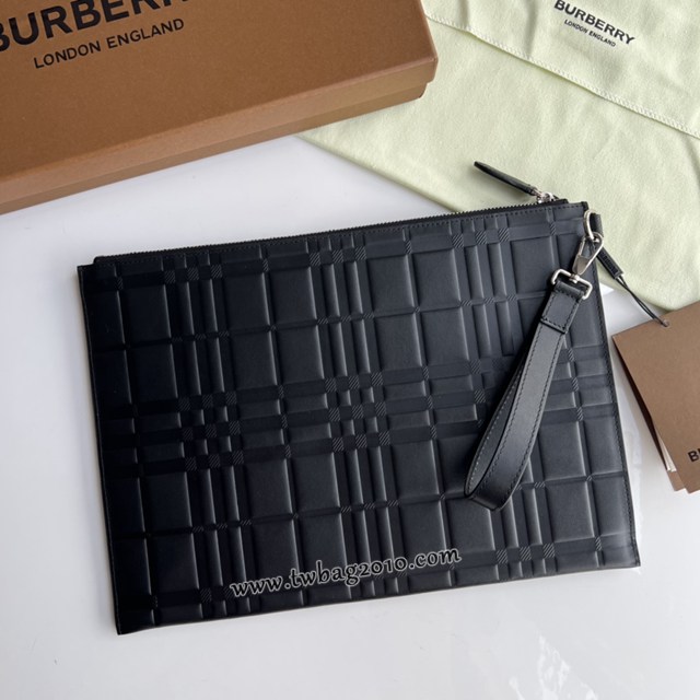 Burberry專門店新款男士黑色手拿包 巴寶莉壓花格紋皮革拉鏈收納袋 yxb1322